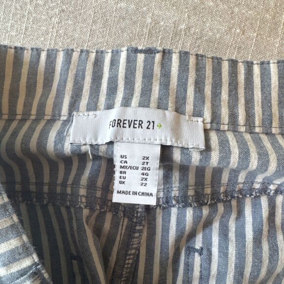 Forever‎ 21 Light Denim Blue & White Striped Mini Skirt Sz 2X Pockets Belt Loops - Picture 3 of 8